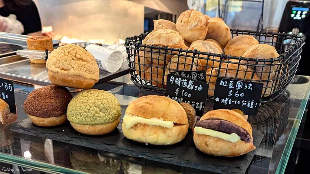 Moon baking studio bread 5