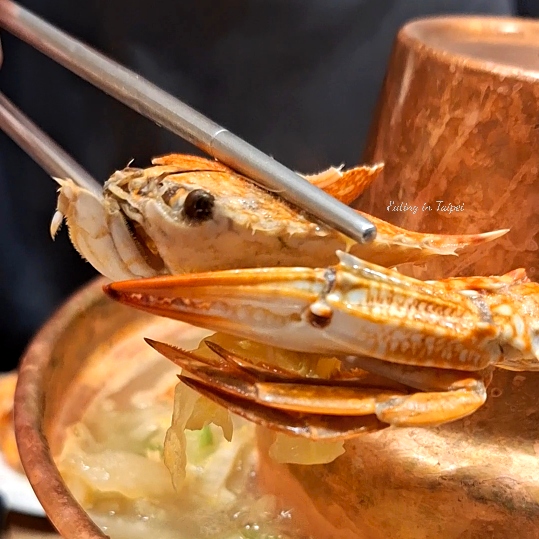 Tai He Lou pickled Chinese cabbage and pork pot crab